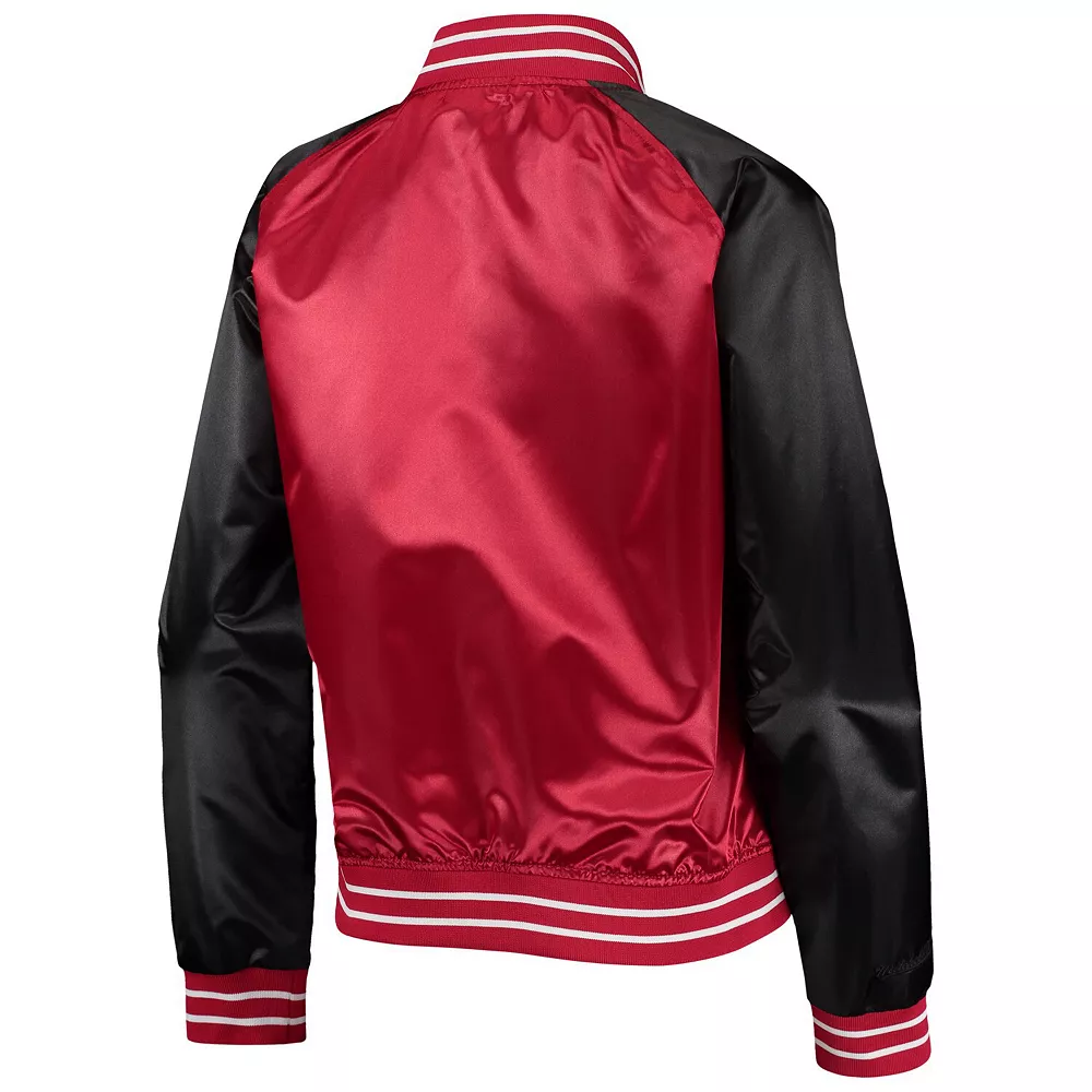 Women's Mitchell & Ness Red Chicago Bulls Hardwood Classics Raglan Satin Full-Snap Jacket 6 Women's Mitchell & Ness Red Chicago Bulls Hardwood Classics Raglan Satin Full-Snap Jacket - Image 4